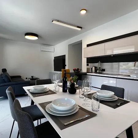 White Pearl Apartments - New Grebastica Exterior photo
