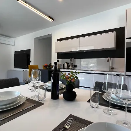 White Pearl Apartments - New Grebastica Exterior photo
